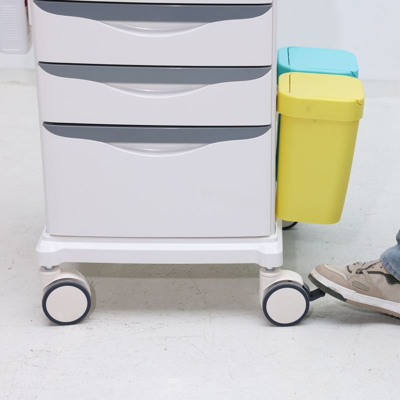 MOBILE COMPUTER CART